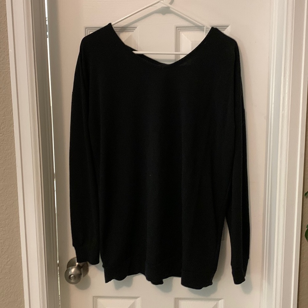 Black sweatshirt with cross cross back size M